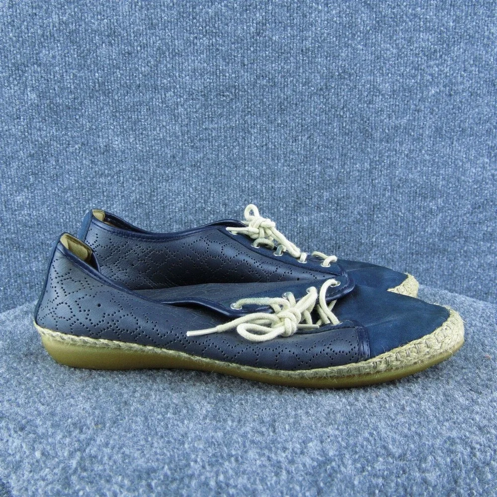 Clarks Artisan Women Sneaker Shoes‎ Blue Leather Lace Up Size 9.5 Medium
